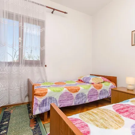 Spacious Terrace * Grebaštica
