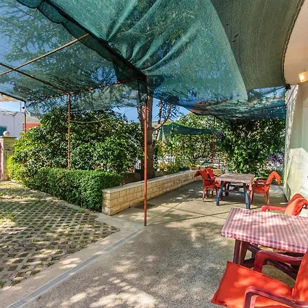 Διαμέρισμα Spacious Terrace Grebaštica